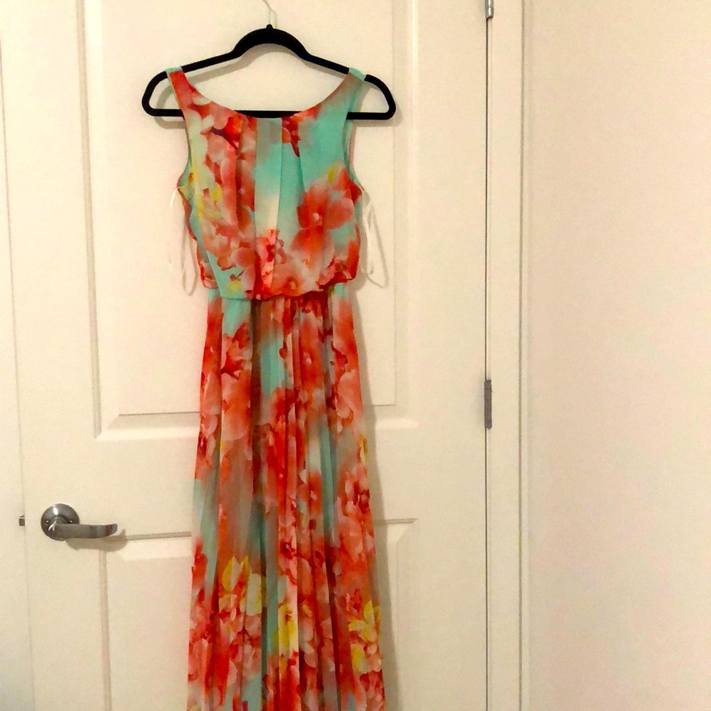 Pleated maxi dress